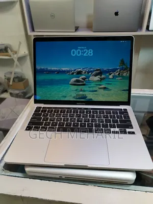 New Laptop Apple MacBook Pro 2020 M1 16GB Apple M1 Pro SSD 512GB