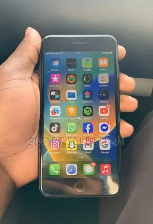 Apple iPhone 8 Plus 64 GB Black