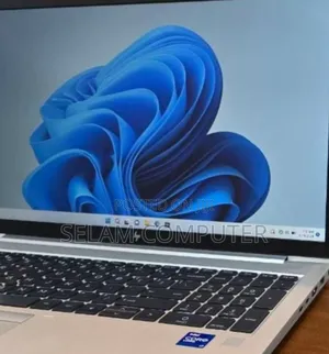 New Laptop HP EliteBook 840 G8 16GB Intel Core I7 SSD 512GB
