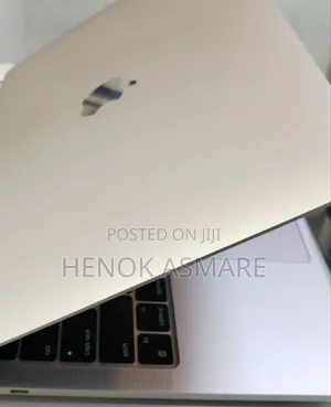 Photo - New Laptop Apple MacBook Pro 16GB Apple M1 SSD 512GB