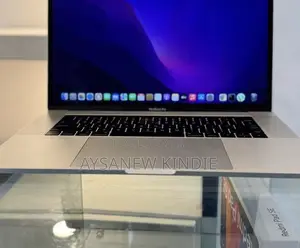 New Laptop Apple MacBook Pro 2016 16GB Intel Core I7 SSD 512GB