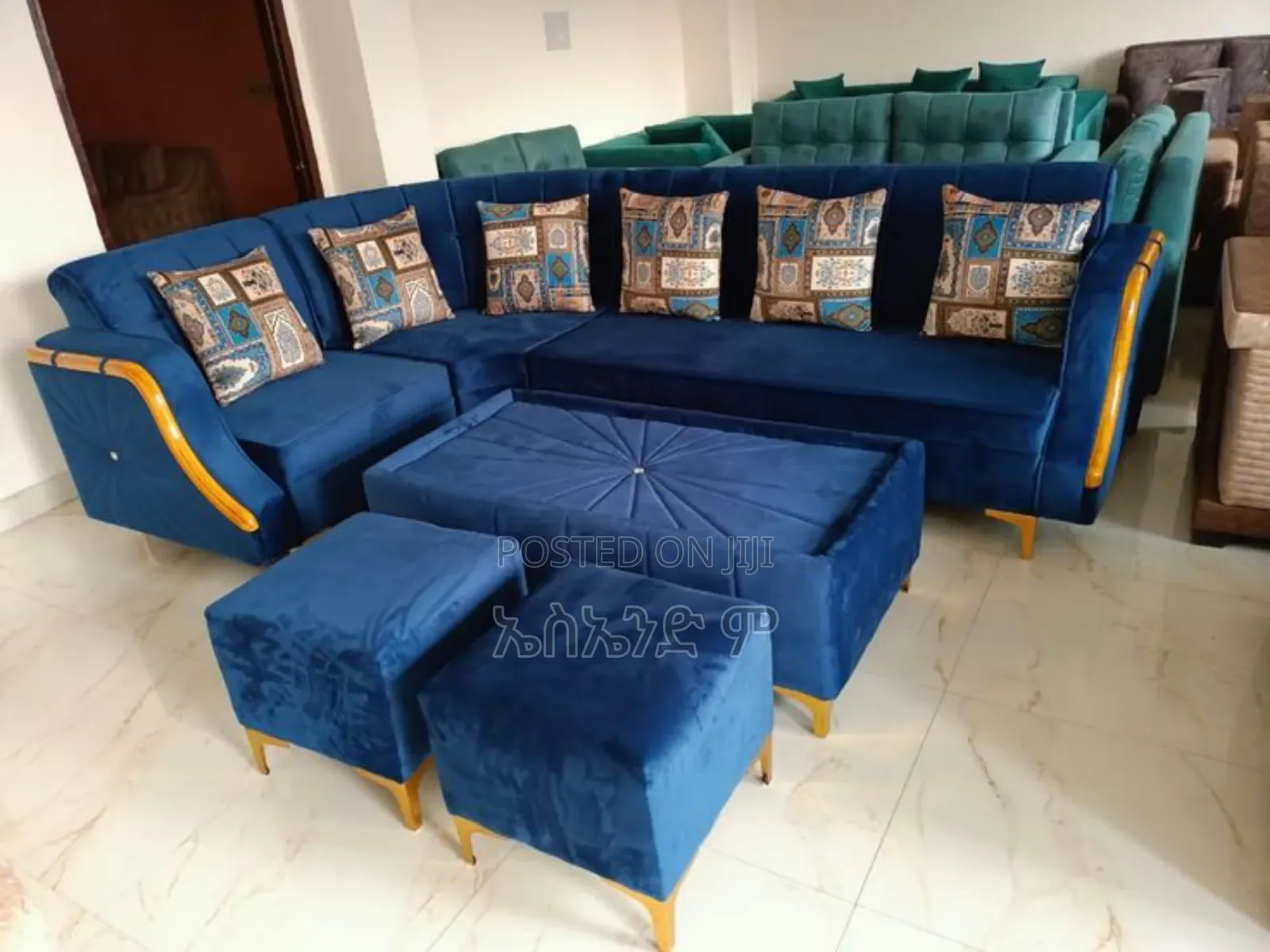 Golden Era Couch Sofa Design With Table