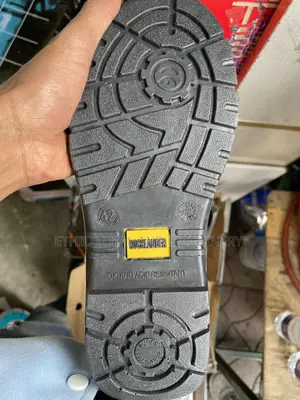 Rocklander Safety Boot 43 Number