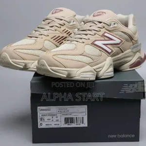 New Balance 9060 Gray Color
Made in Vietnam