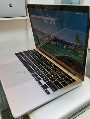 New Laptop Apple MacBook Pro 2020 M1 16GB Intel Core I7 SSD 512GB