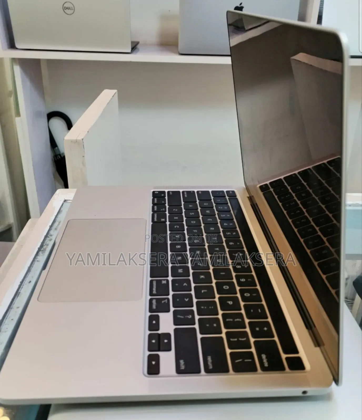 New Laptop Apple MacBook Pro 2020 M1 16GB Intel Core I7 SSD 512GB