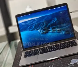 New Laptop Apple MacBook 2016 16GB Intel Core I7 SSD 512GB