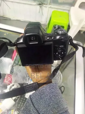 Camera and Eliktroncs