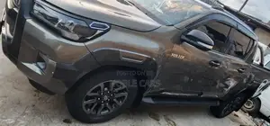 Toyota Hilux 2022 Gold