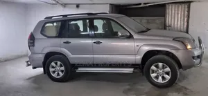 Photo - Toyota Land Cruiser Prado 2005 Silver