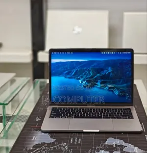 Photo - New Laptop Apple MacBook Pro 2016 16GB Intel Core I7 SSD 512GB