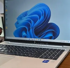 New Laptop HP EliteBook 840 G8 16GB Intel Core I7 SSD 512GB