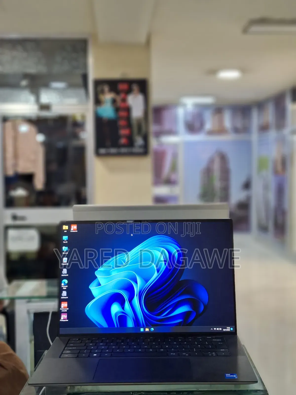 New Laptop Dell Precision 5540 16GB Intel Core I7 SSD 512GB