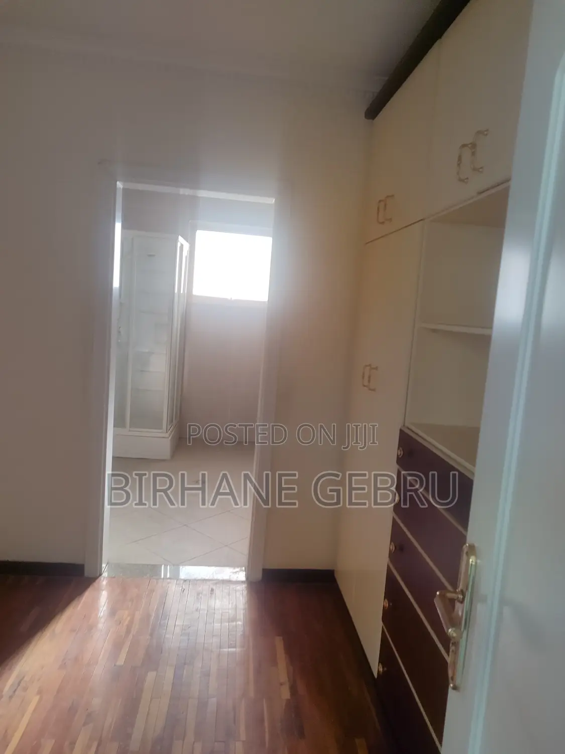 14bdrm House in G+2 House, Bole for rent
