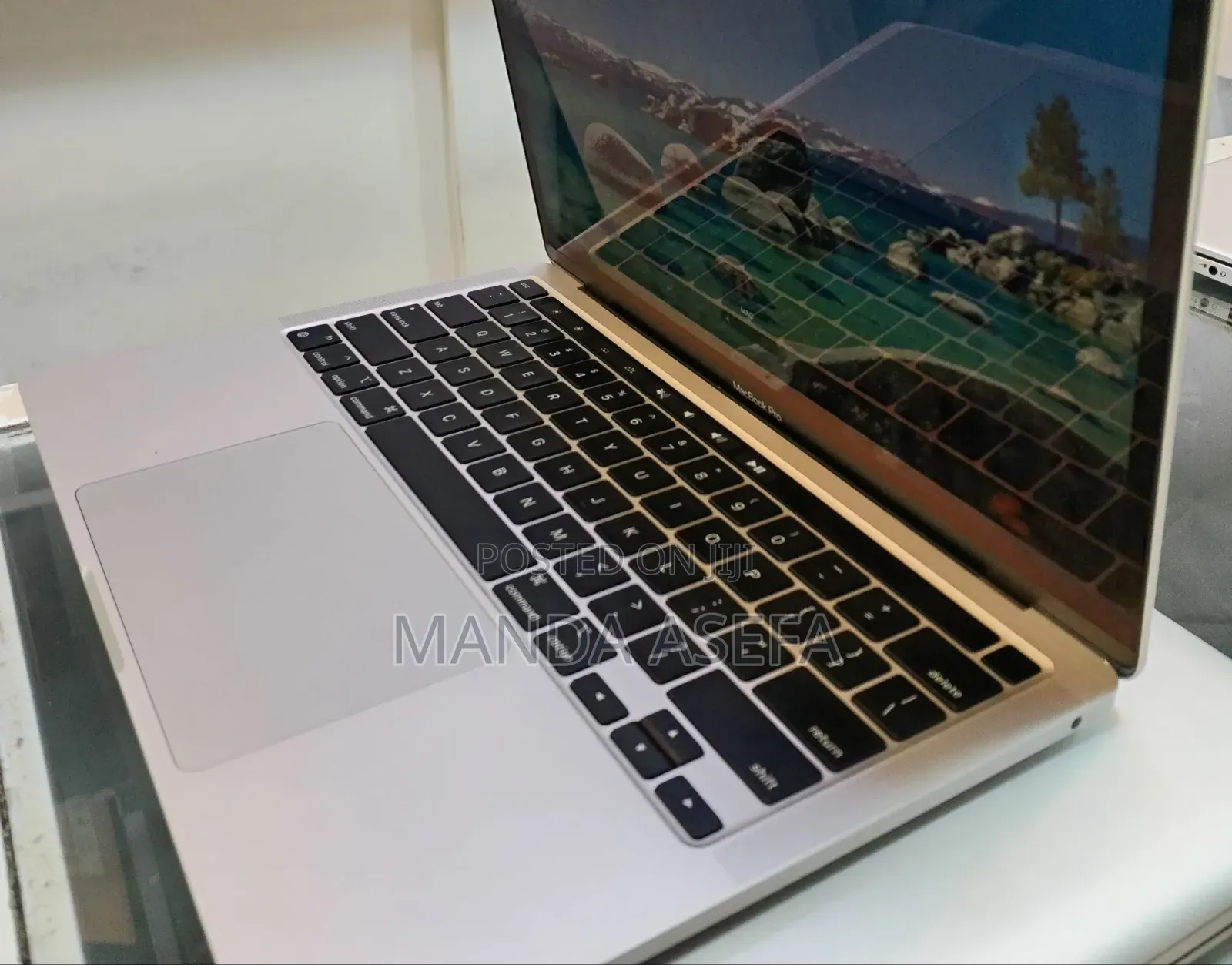 New Laptop Apple MacBook Pro M1 16GB Apple M1 Pro SSD 512GB