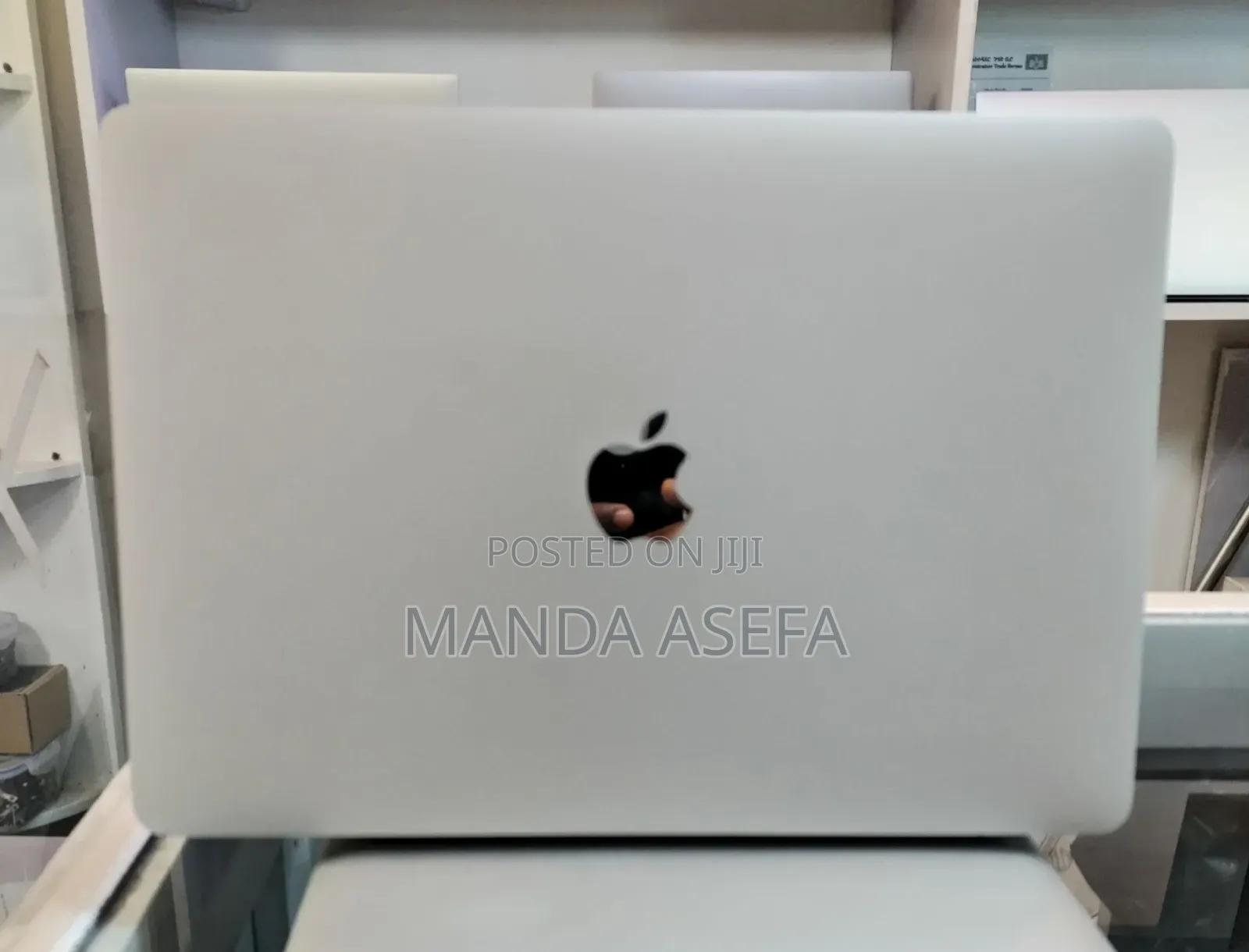 New Laptop Apple MacBook Pro M1 16GB Apple M1 Pro SSD 512GB