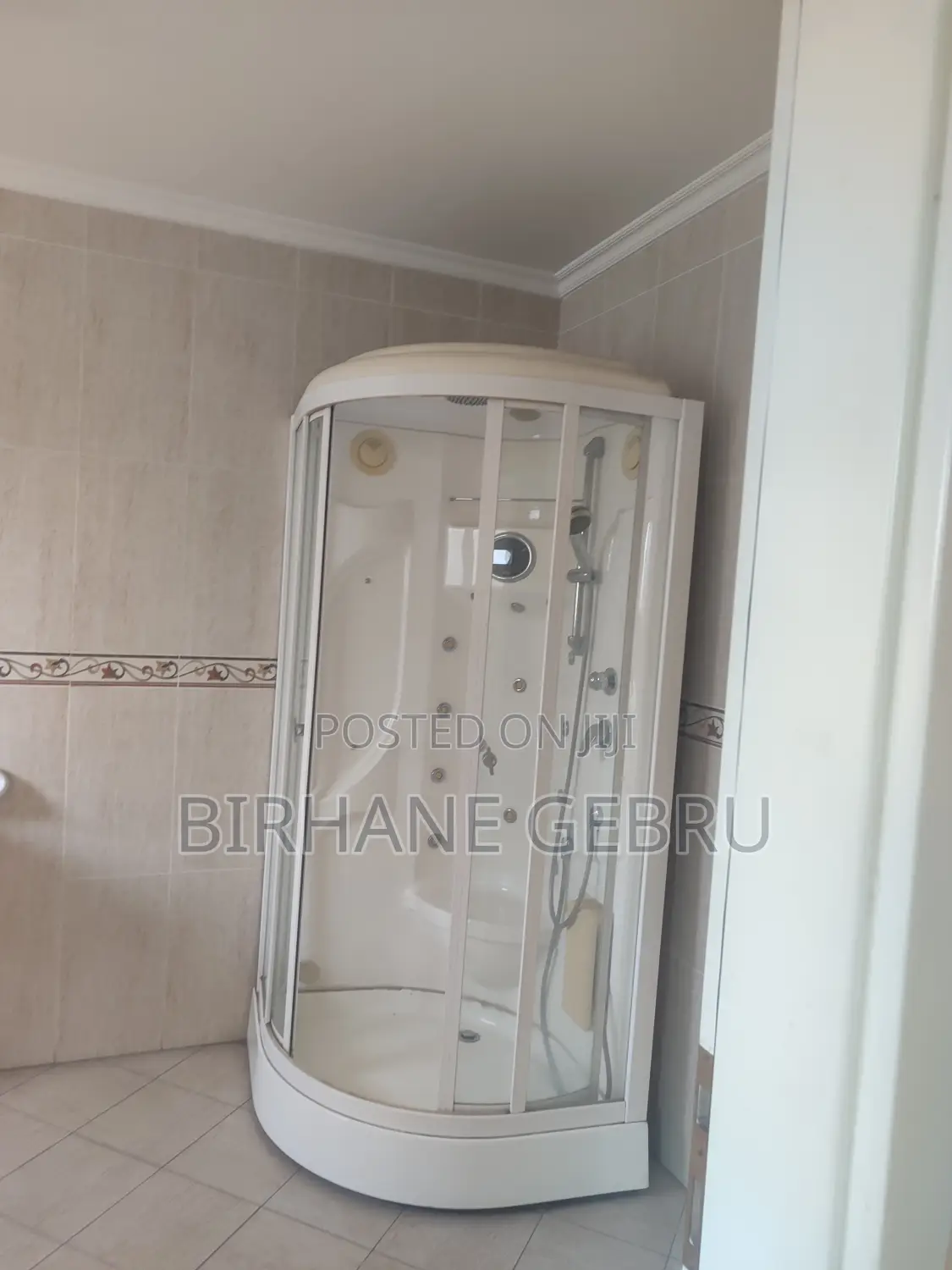 14bdrm House in G+2 House, Bole for rent