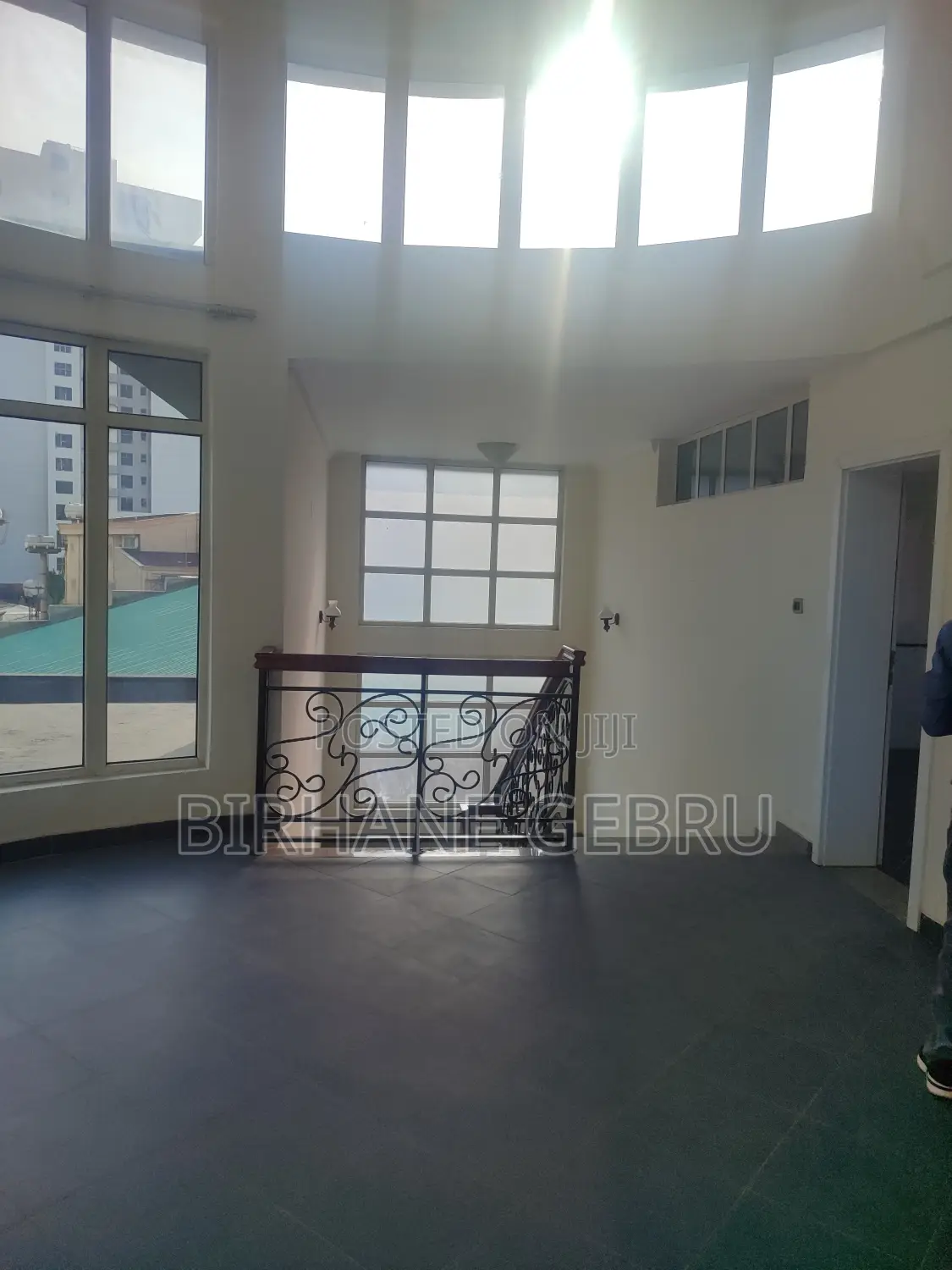14bdrm House in G+2 House, Bole for rent
