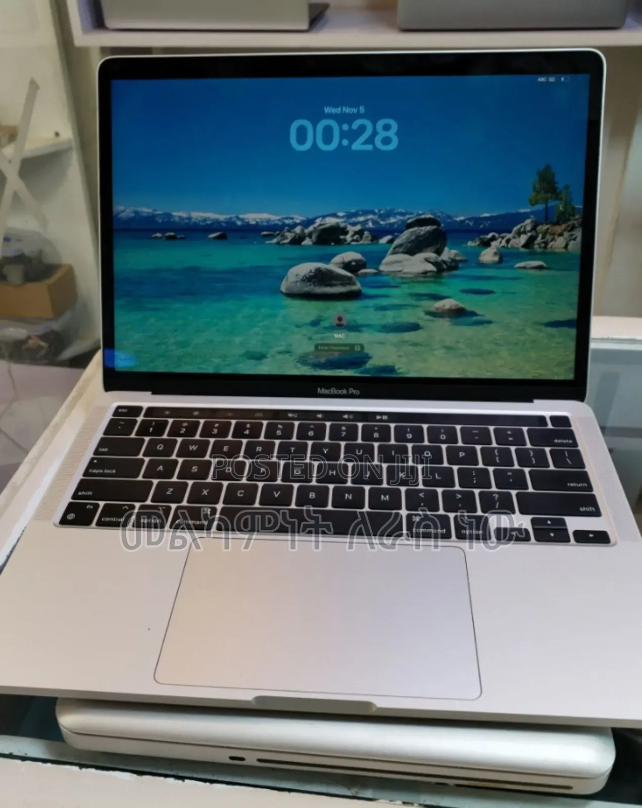 New Laptop Apple MacBook Pro M1 16GB Apple M1 SSD 512GB