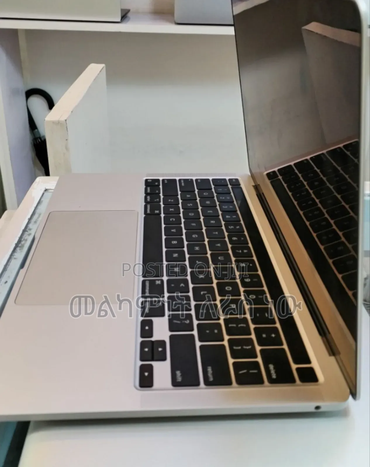 New Laptop Apple MacBook Pro M1 16GB Apple M1 SSD 512GB