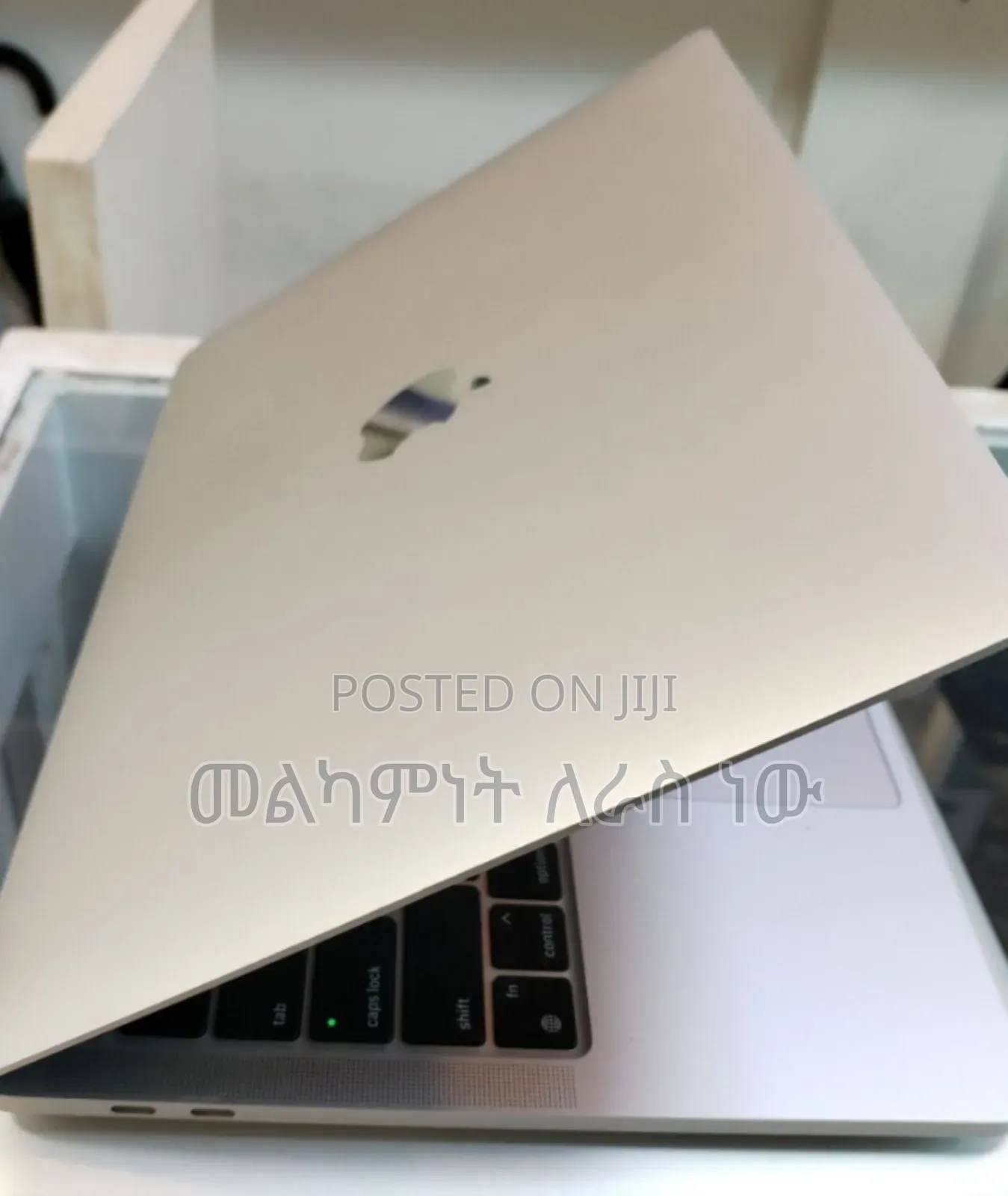 New Laptop Apple MacBook Pro M1 16GB Apple M1 SSD 512GB