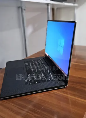 New Laptop Dell XPS 15 16GB Intel Core I7 SSD 512GB