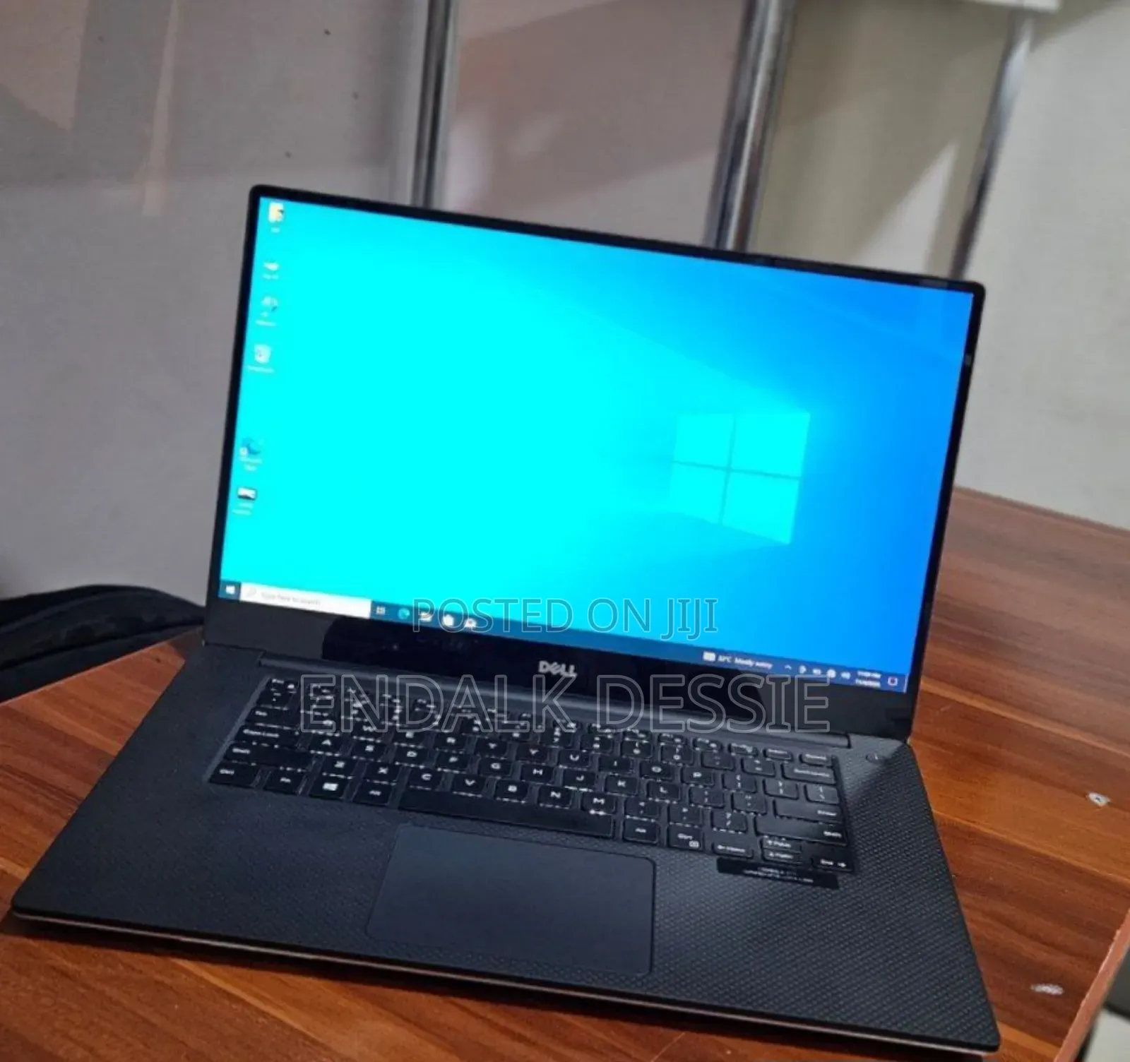 New Laptop Dell XPS 15 16GB Intel Core I7 SSD 512GB