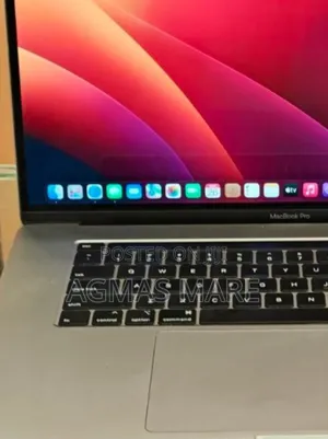 New Laptop Apple MacBook Pro 2019 16GB Intel Core I7 SSD 512GB