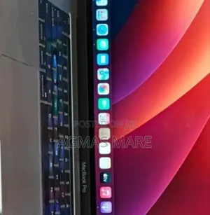 New Laptop Apple MacBook Pro 2019 16GB Intel Core I7 SSD 512GB