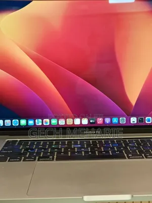New Laptop Apple MacBook Pro 2019 16GB Intel Core I7 SSD 512GB