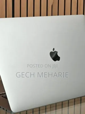 New Laptop Apple MacBook Pro 2019 16GB Intel Core I7 SSD 512GB