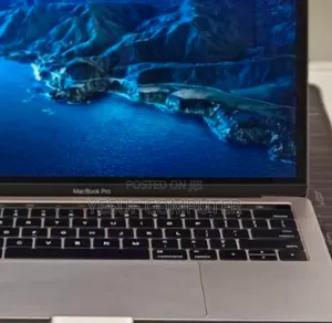 New Laptop Apple MacBook Pro 2016 16GB Intel Core I7 SSD 512GB