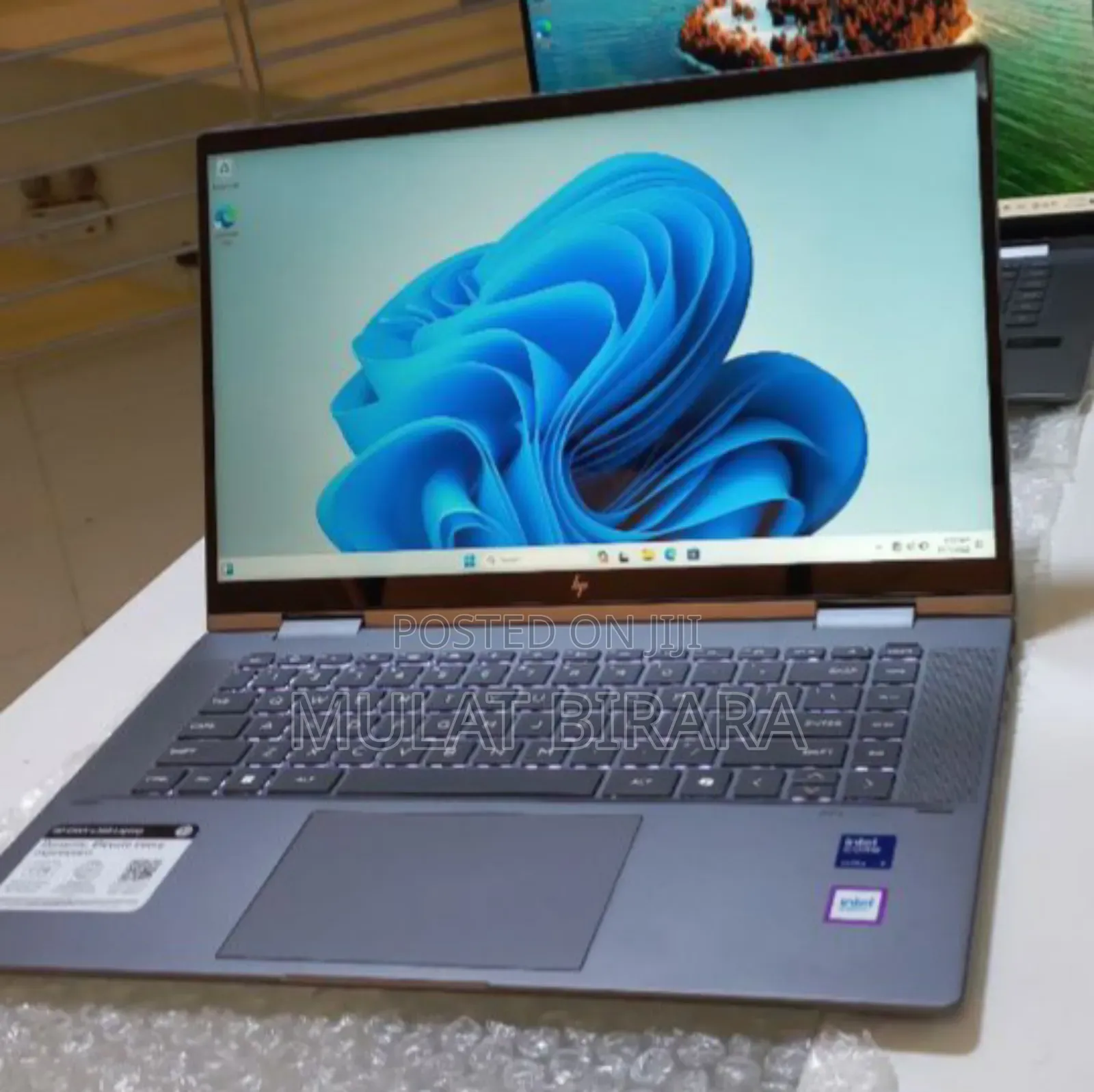 New Laptop HP OmniBook 7 14" 16GB Intel Core 7 SSD 1T