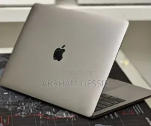 Photo - New Laptop Apple MacBook Pro 2016 16GB Intel Core I7 SSD 512GB