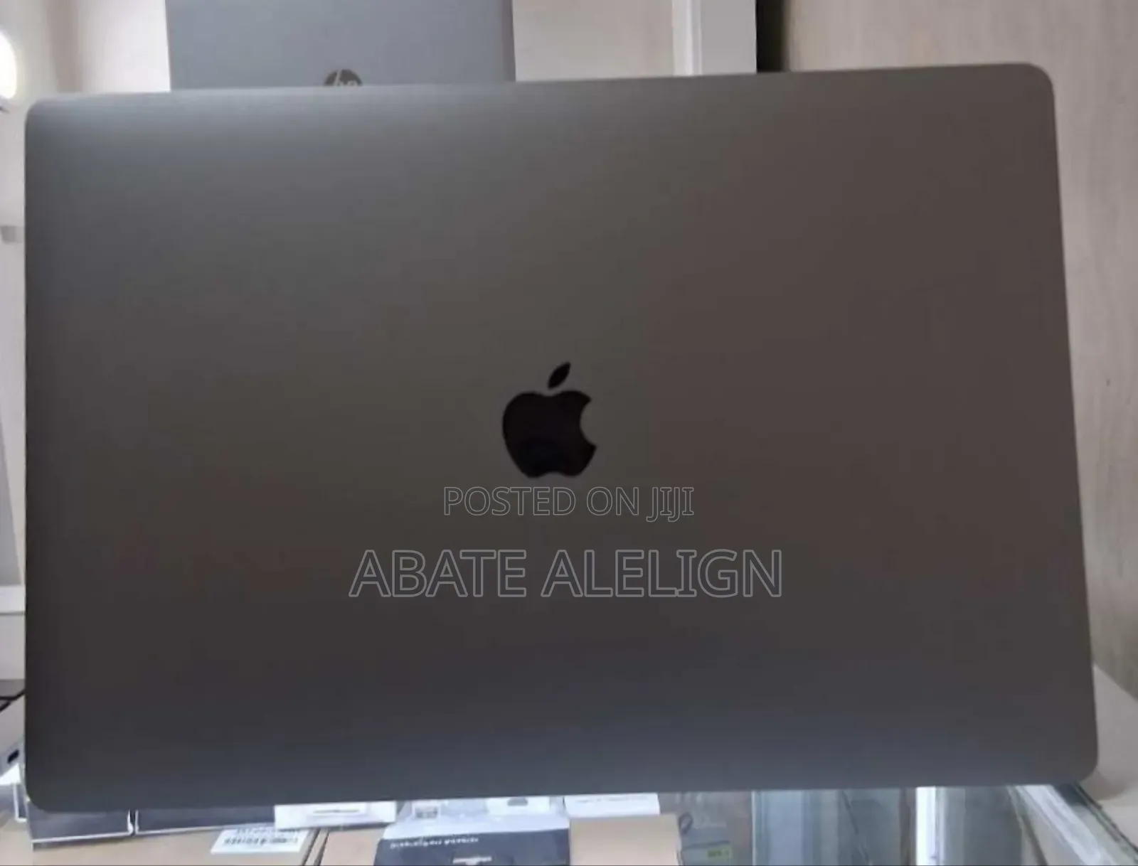 New Laptop Apple MacBook Pro 2019 32GB Intel Core I9 SSD 512GB