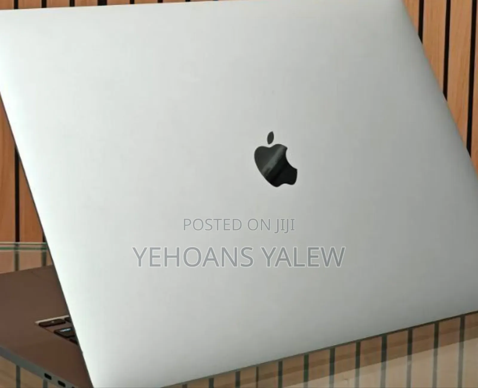 New Laptop Apple MacBook Pro 2019 16GB Intel Core I7 SSD 512GB