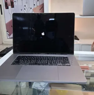 New Laptop Apple MacBook Pro 2019 32GB Intel Core I7 SSD 1T