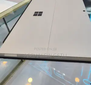 New Laptop Microsoft Surface 16GB Intel Core I5 SSD 256GB