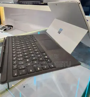 New Laptop Microsoft Surface 16GB Intel Core I5 SSD 256GB