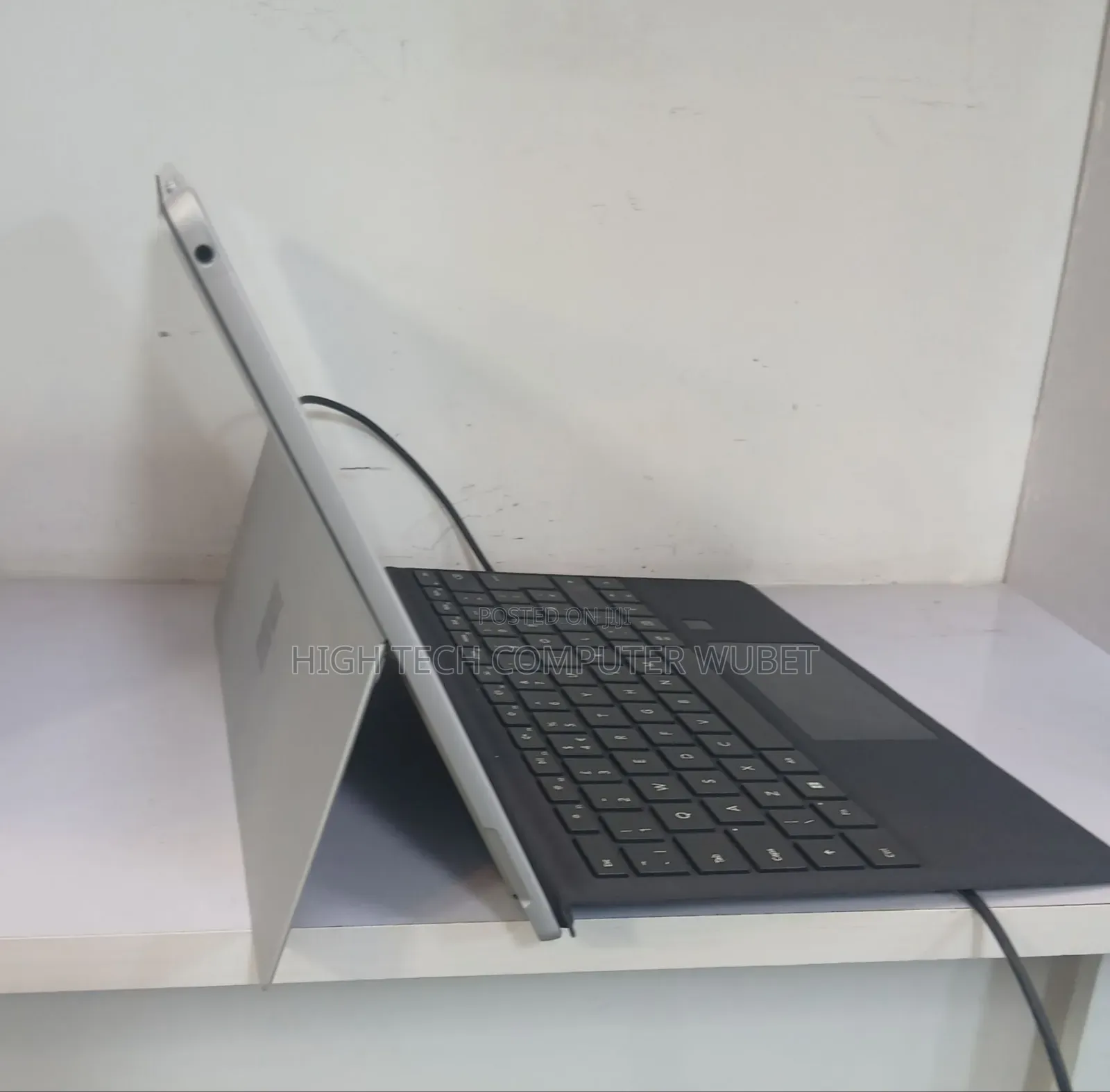 New Laptop Microsoft Surface 16GB Intel Core I5 SSD 256GB