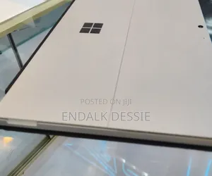 New Laptop Microsoft Surface Pro 7+ 16GB Intel Core I5 SSD 256GB