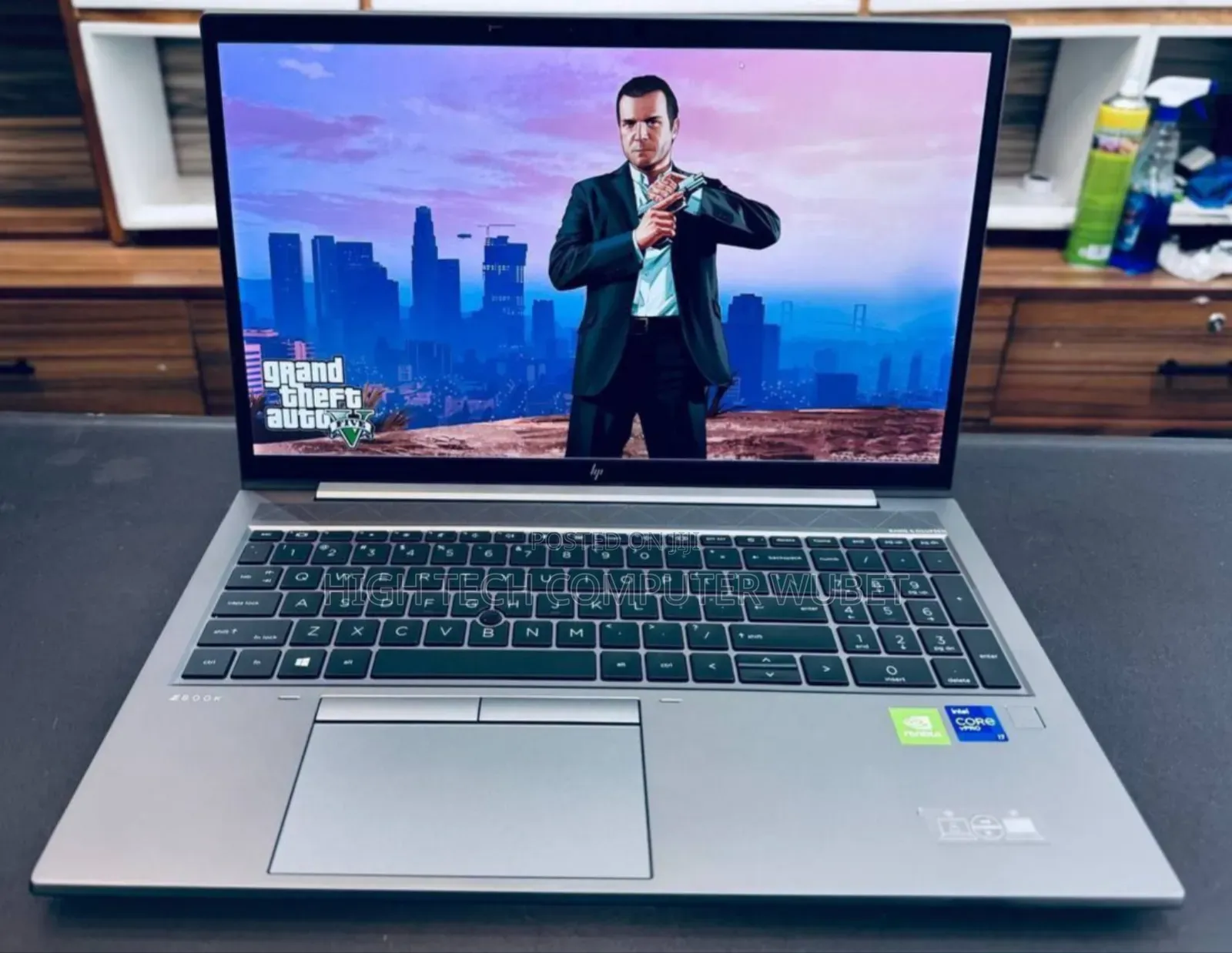 New Laptop HP ZBook Firefly G8 32GB Intel Core I7 SSD 1T