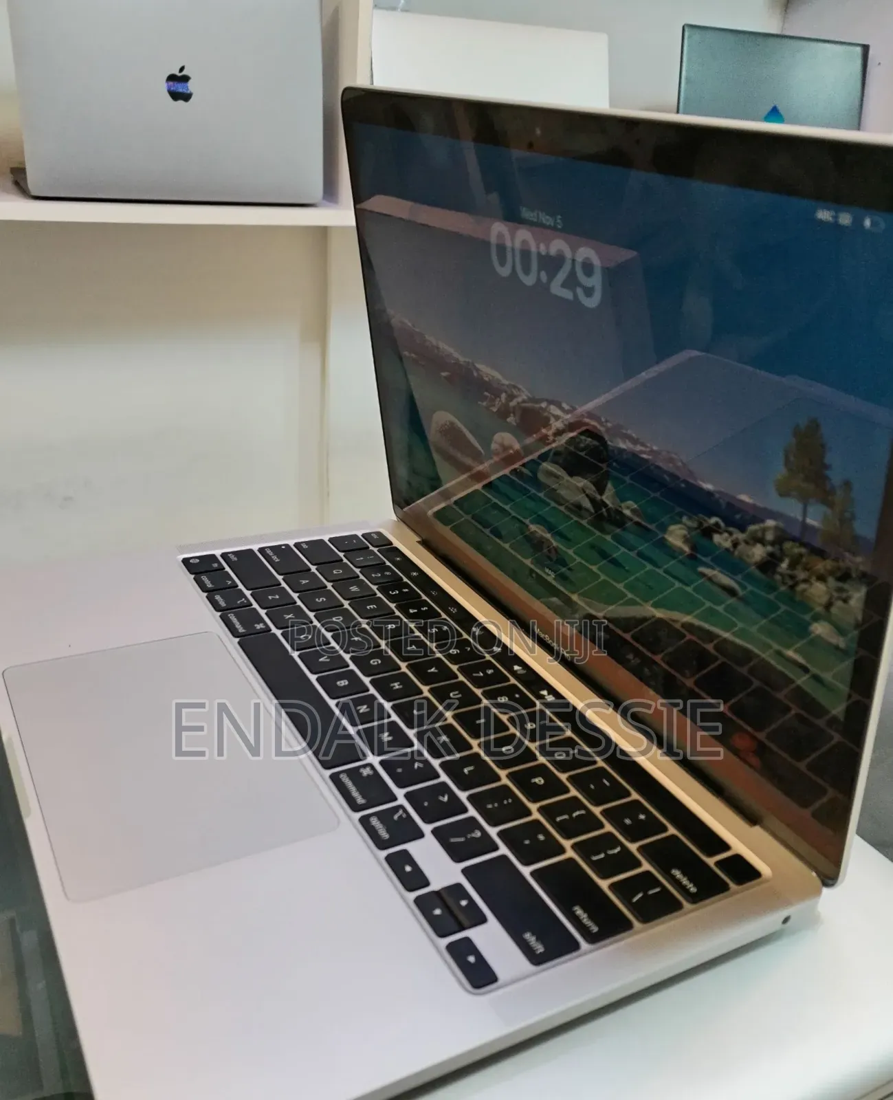 New Laptop Apple MacBook Pro M1 16GB Apple M1 Pro SSD 512GB