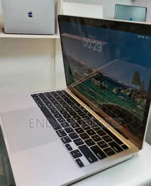 New Laptop Apple MacBook Pro M1 16GB Apple M1 Pro SSD 512GB