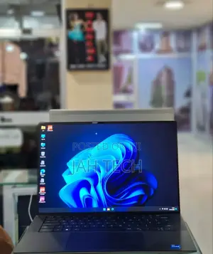 New Laptop Dell Precision 5570 16GB Intel Core I7 SSD 1T
