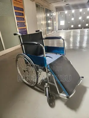 Photo - Commode Wheelchair轟炸wheelchair建立wheelchair痲不wheelchair字樣wheelchair New