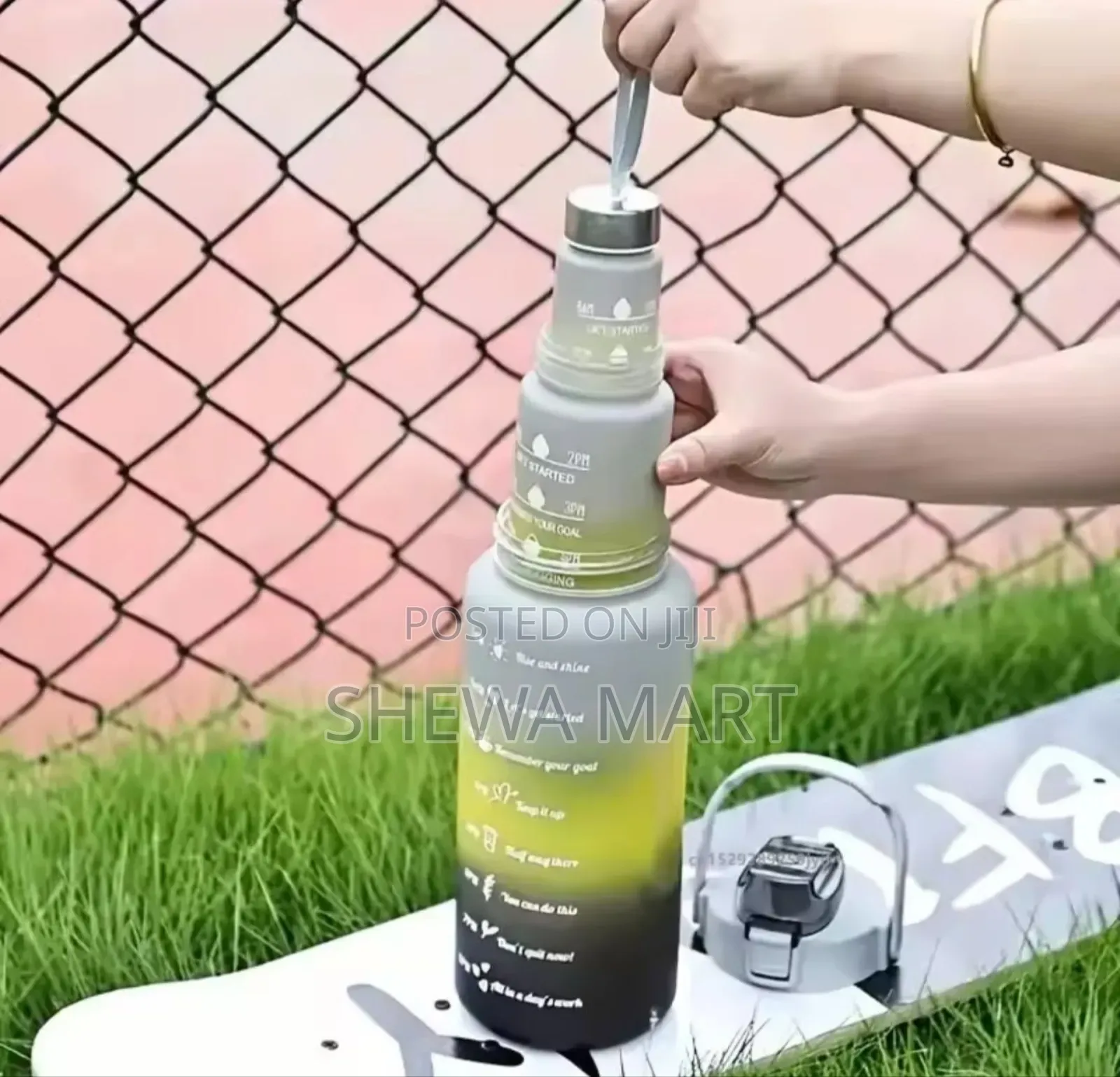 Large Capacity Pc Water Bottle, Resistant To Falling And