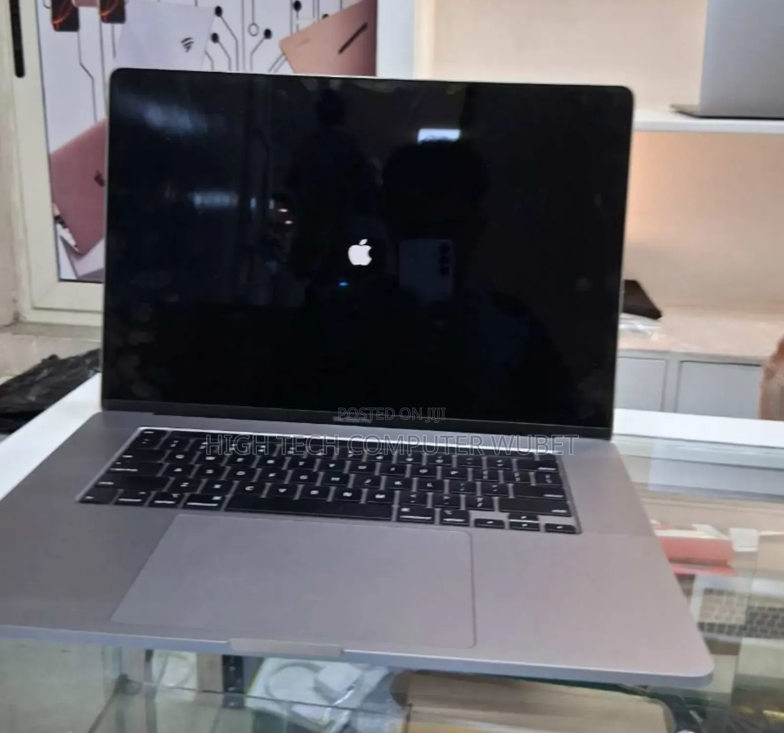 New Laptop Apple MacBook Pro 2019 32GB Intel Core I7 SSD 1T