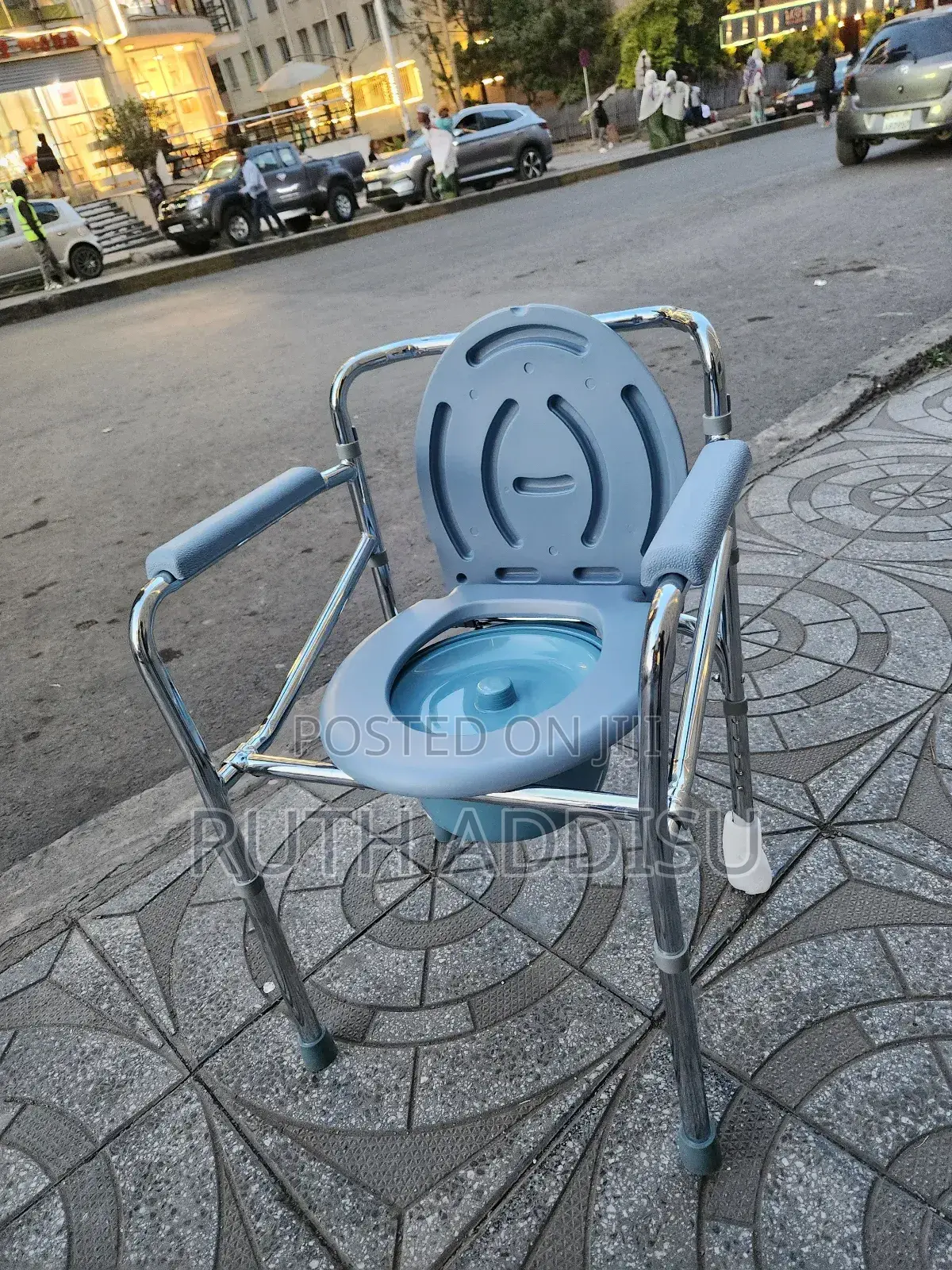 Commode Chair痛楚toilet Chair考量commode Chair轟炸medical Toilet Chair New