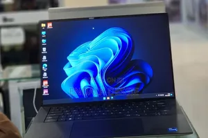 Photo - New Laptop Dell Precision 5570 16GB Intel Core I7 SSD 512GB